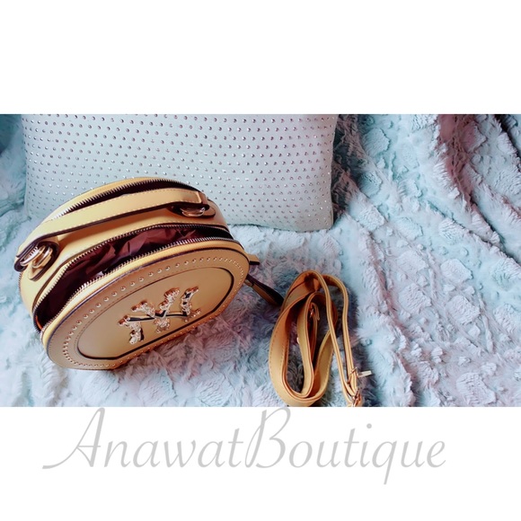 Honey Crossbody Handbag - Picture 9 of 10